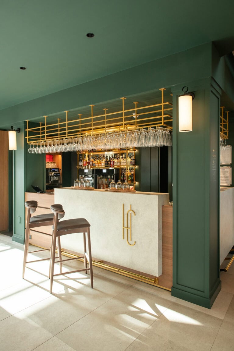 Photo du bar de l'Hôtel de la Cité à Nantes.