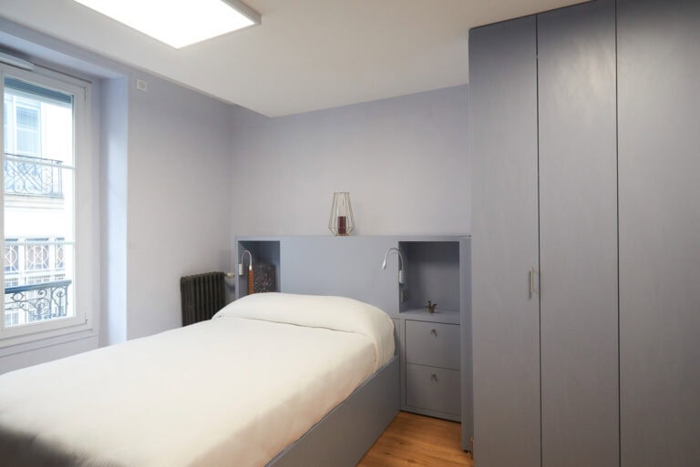 Photo d'un Studio Double à l'Hôtel Petit Duquesne à Nantes.