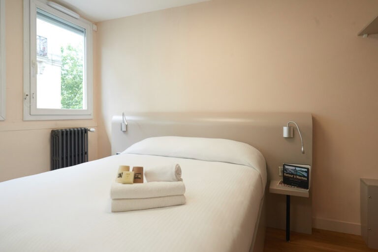 Photo d'un Studio Double à l'Hôtel Petit Duquesne à Nantes.